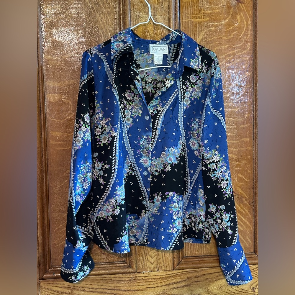 Jordan Petite Vintage Long Sleeve Blouse